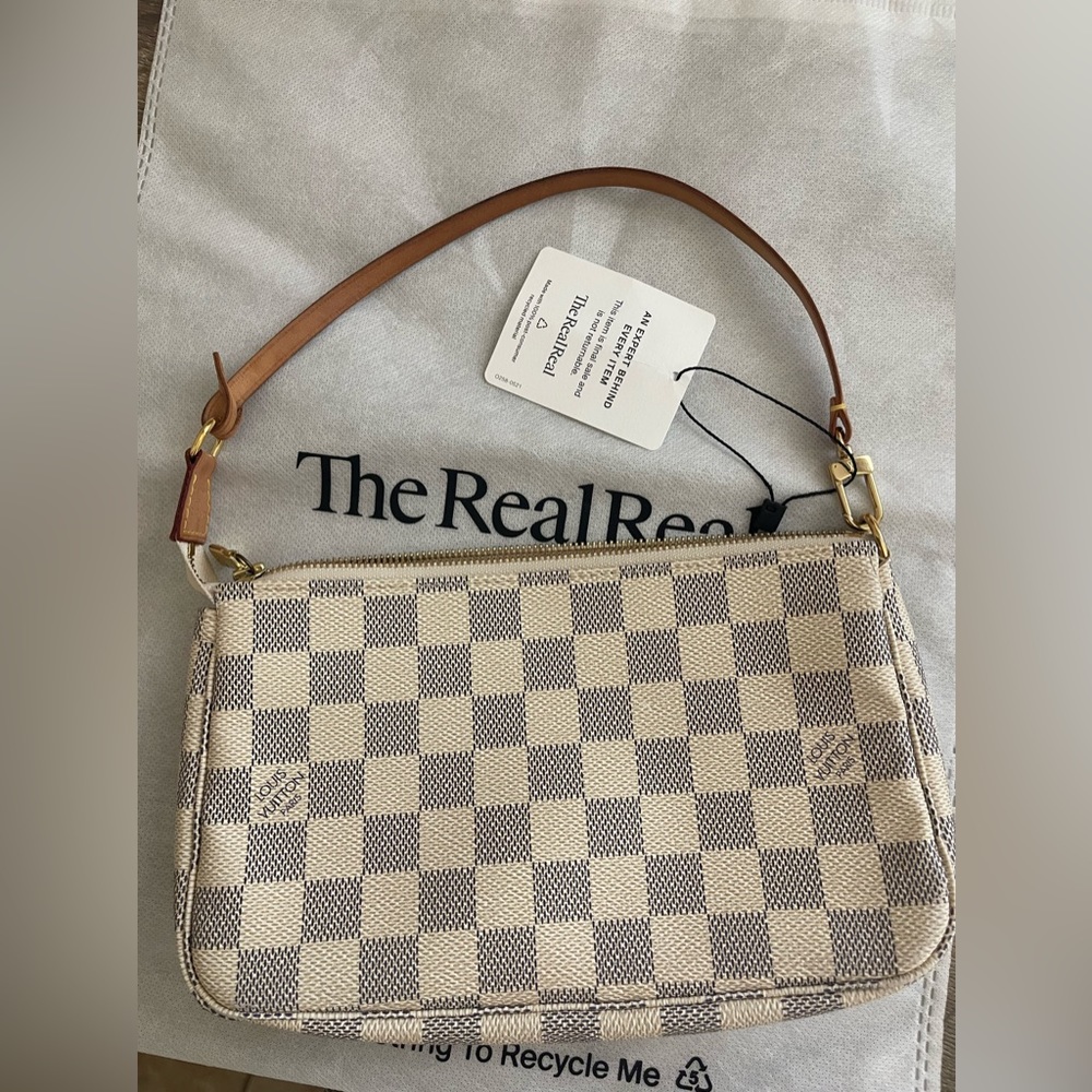 Louis Vuitton Azur Pochette